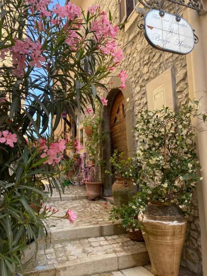 Bed and Breakfast Il Borgo Antico Rocca Massima Exterior foto