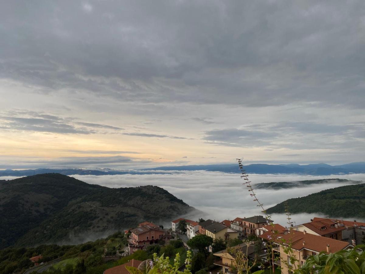 Bed and Breakfast Il Borgo Antico Rocca Massima Exterior foto