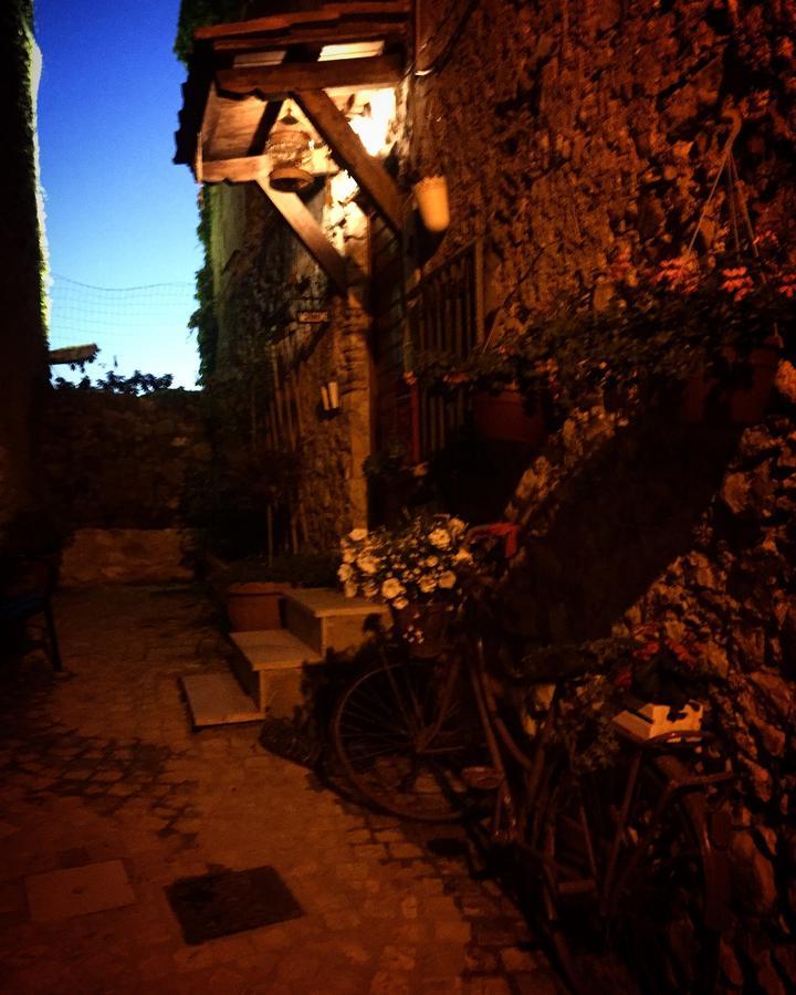 Bed and Breakfast Il Borgo Antico Rocca Massima Exterior foto